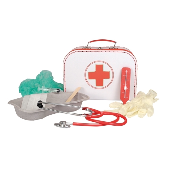 Witte doktersvalies met rood kruis gemaakt van karton, bevat een kartonnen kommetje, een stetoscoop, latex handschoenen, een rode thermometer, een spuit, een masker en een operatiemuts.