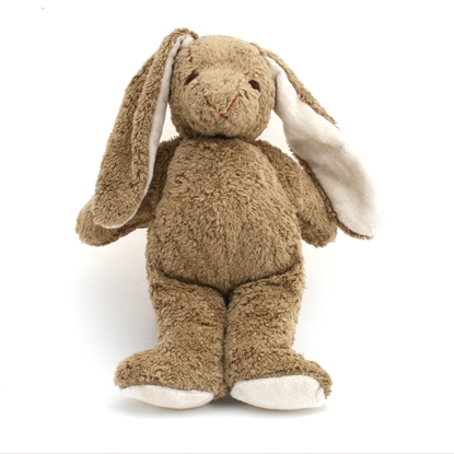 Beige konijn in bio katoen, staat recht, heeft zwart gestikte ogen en de binnenkant van de oren en de voetzolen in witte badstof.