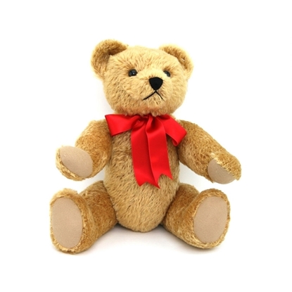 Grote Teddy beer van 50cm, in goudkleurige mohair en met een grote rode strik rond de nek.