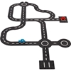 28 stukken zwarte vilt vormen een speelgoed circuit om met 2 houten autootjes te spelen.