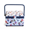 Blauw en mind naaimandje met afbeeldingen van Japanse meisjes  (Kokeshi).